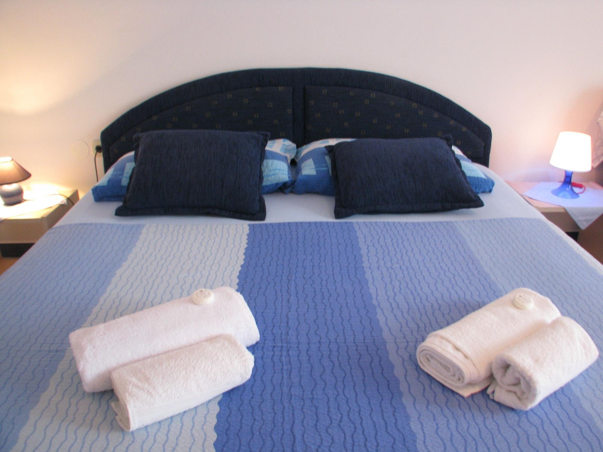 Apartments Srkoc Pinezići Dış mekan fotoğraf